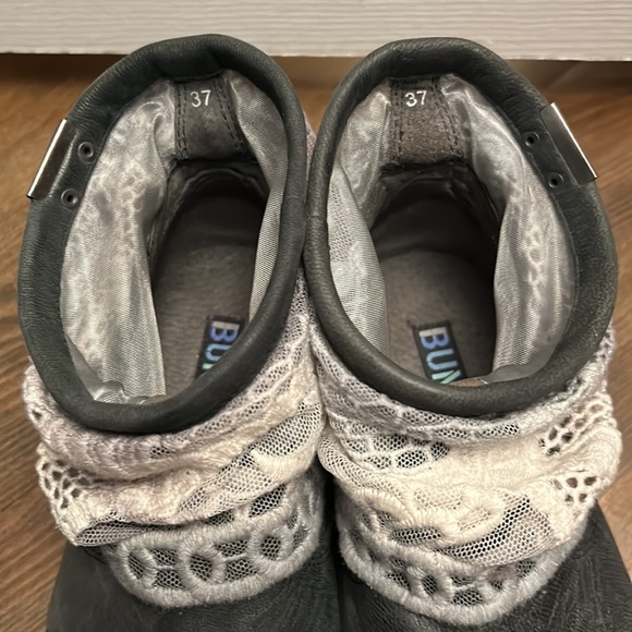 Bunker ankle boots with lace and tulle.worn once. - Picture 6 of 6